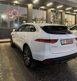 جاگوار F-Pace